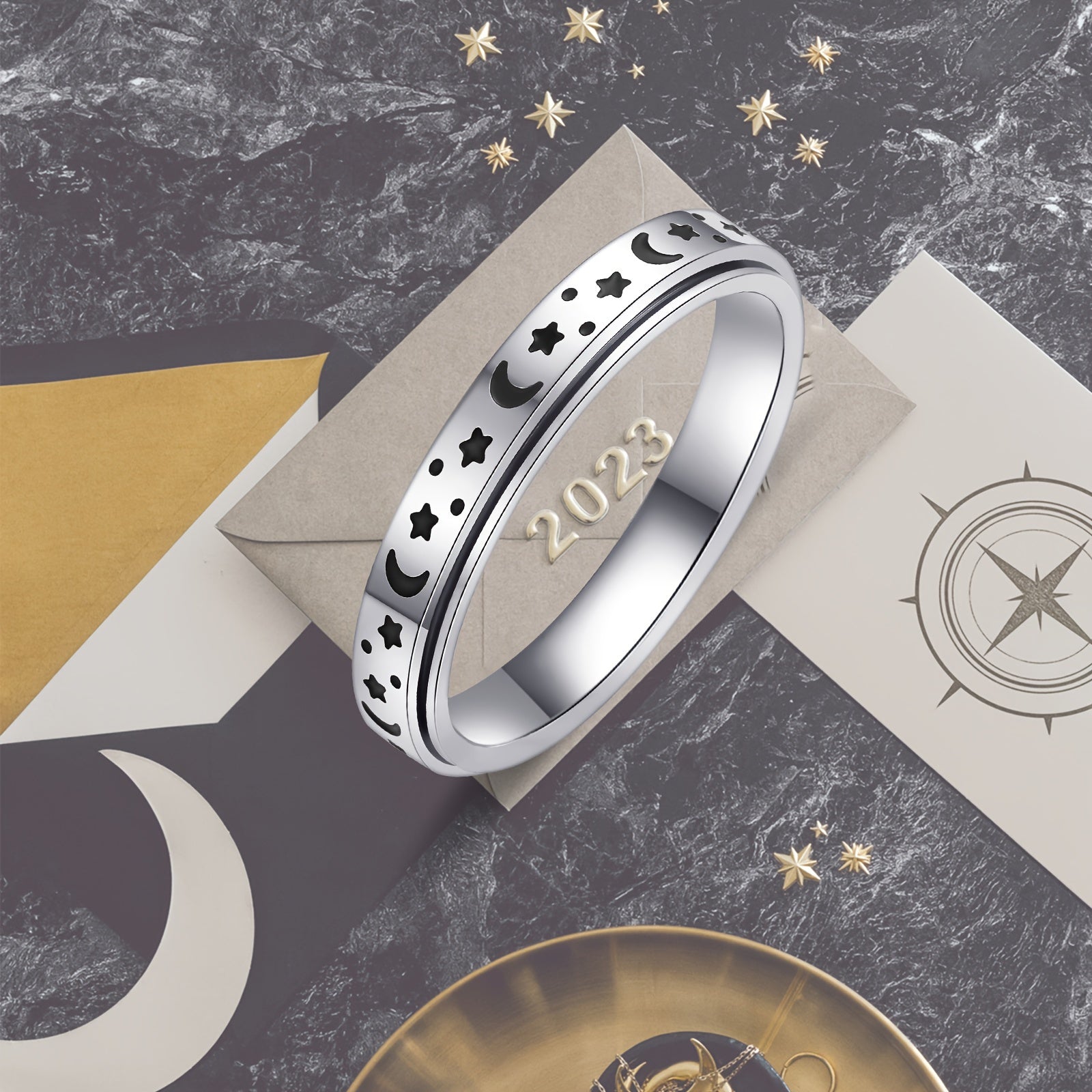 A Trendy 4mm Stainless Steel Rotatable Ring Set - Featuring Moon And Star Design, Available In Various Colors - Perfect For Daily Wear, Ramadan