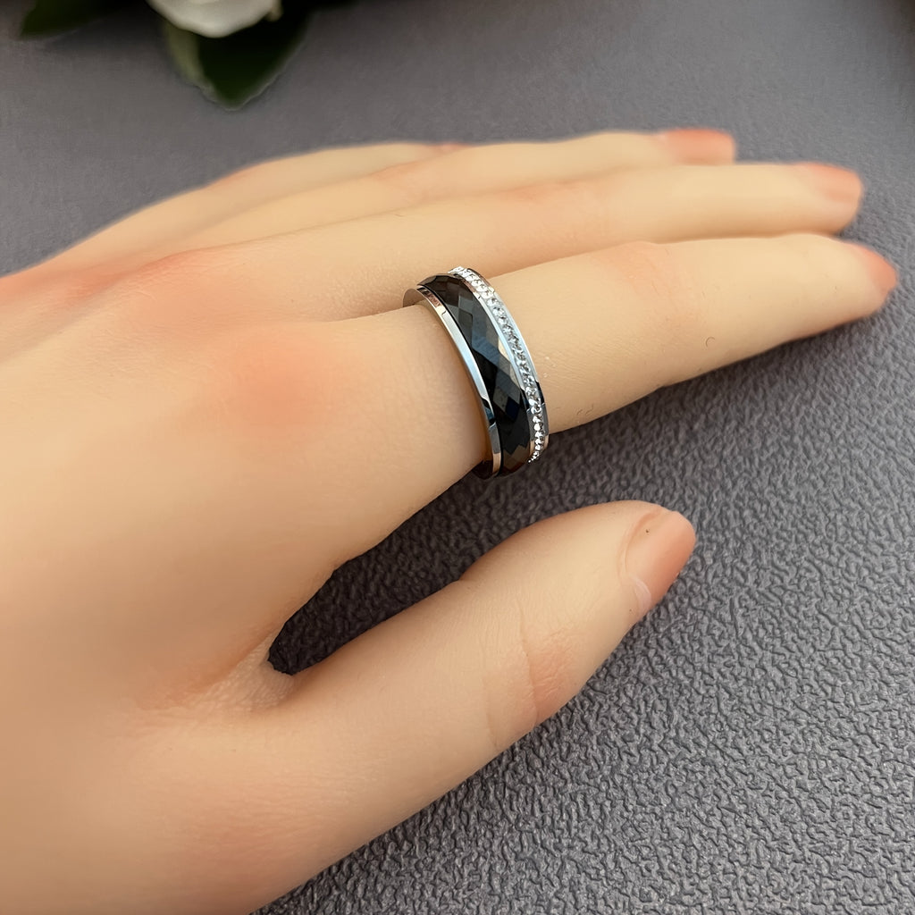 1pc Elegant Black Ceramic 304L Stainless Steel Rotatable Ring with Sparkling Rhinestones - Perfect for Weddings, Anniversaries & Everyday Fashion, Index Finger Jewelry|Twist Ring Design|Polished Finis