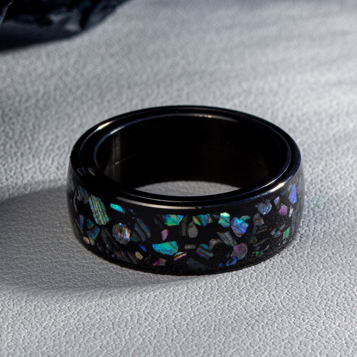 Stylish Men's Stainless Steel Ring with Rotatable Abalone Shell Inlay - Black