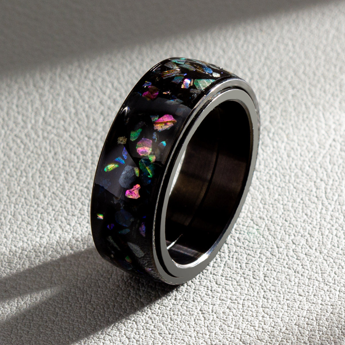 Stylish Men's Stainless Steel Ring with Rotatable Abalone Shell Inlay - Black